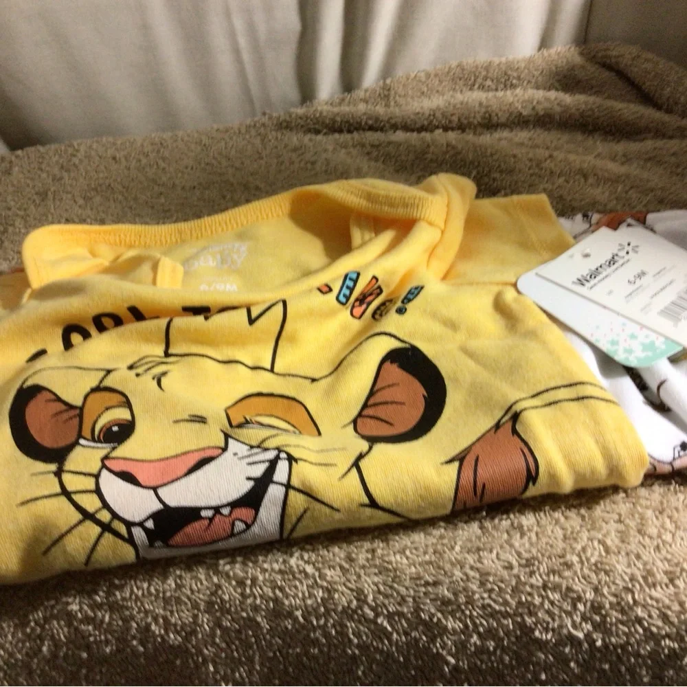 Disney Yellow & Orange Lion Print Kids One-Piece Bodysuits